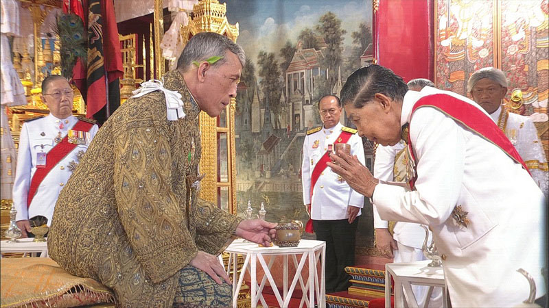 รวมภาพประวัติศาสตร์ ร.10 แห่งราชวงศ์จักกรี ในพระราชพิธีบรมราชาภิเษก 4 พ.ค. รวมภาพประวัติศาสตร์ ร.10 แห่งราชวงศ์จักกรี ในพระราชพิธีบรมราชาภิเษก 4 พ.ค.