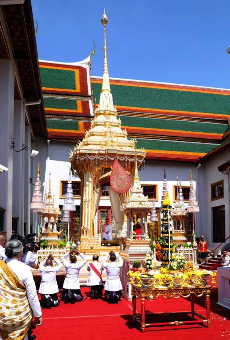 รวมภาพประวัติศาสตร์ ร.10 แห่งราชวงศ์จักกรี ในพระราชพิธีบรมราชาภิเษก 4 พ.ค. รวมภาพประวัติศาสตร์ ร.10 แห่งราชวงศ์จักกรี ในพระราชพิธีบรมราชาภิเษก 4 พ.ค.