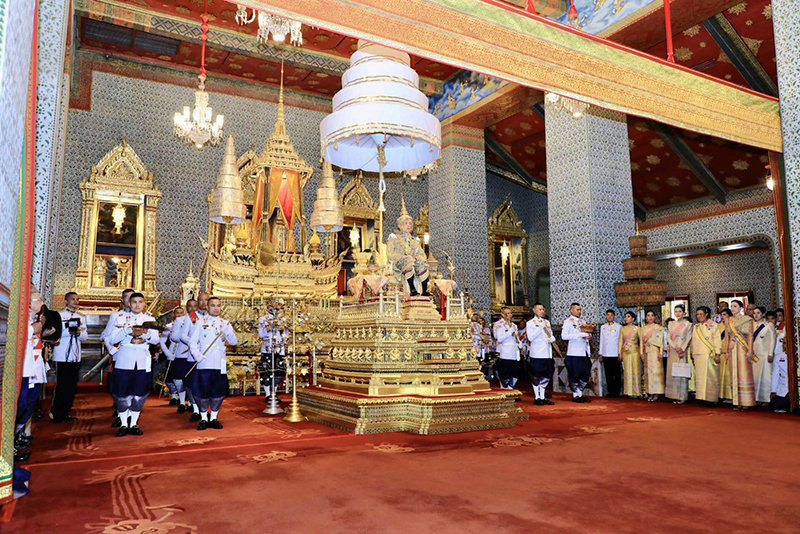 รวมภาพประวัติศาสตร์ ร.10 แห่งราชวงศ์จักกรี ในพระราชพิธีบรมราชาภิเษก 4 พ.ค. รวมภาพประวัติศาสตร์ ร.10 แห่งราชวงศ์จักกรี ในพระราชพิธีบรมราชาภิเษก 4 พ.ค.