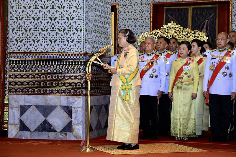 รวมภาพประวัติศาสตร์ ร.10 แห่งราชวงศ์จักกรี ในพระราชพิธีบรมราชาภิเษก 4 พ.ค. รวมภาพประวัติศาสตร์ ร.10 แห่งราชวงศ์จักกรี ในพระราชพิธีบรมราชาภิเษก 4 พ.ค.