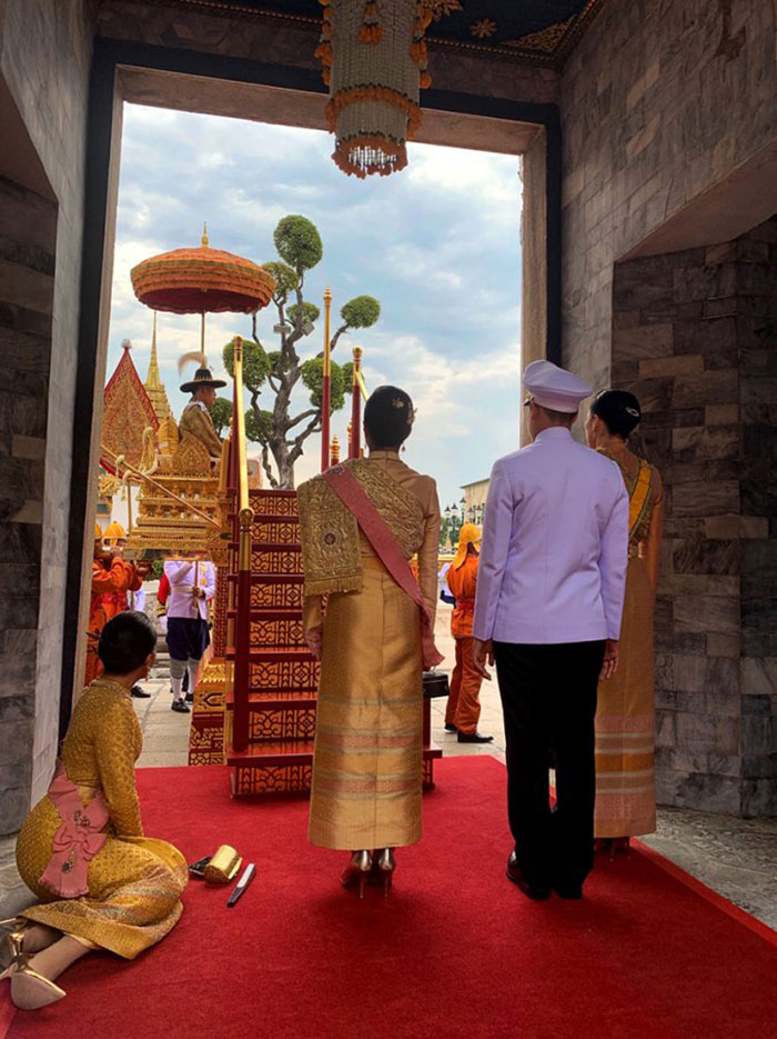 รวมภาพประวัติศาสตร์ ร.10 แห่งราชวงศ์จักกรี ในพระราชพิธีบรมราชาภิเษก 4 พ.ค. รวมภาพประวัติศาสตร์ ร.10 แห่งราชวงศ์จักกรี ในพระราชพิธีบรมราชาภิเษก 4 พ.ค.