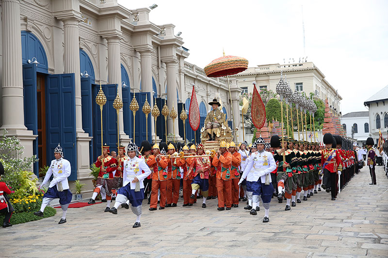 รวมภาพประวัติศาสตร์ ร.10 แห่งราชวงศ์จักกรี ในพระราชพิธีบรมราชาภิเษก 4 พ.ค. รวมภาพประวัติศาสตร์ ร.10 แห่งราชวงศ์จักกรี ในพระราชพิธีบรมราชาภิเษก 4 พ.ค.