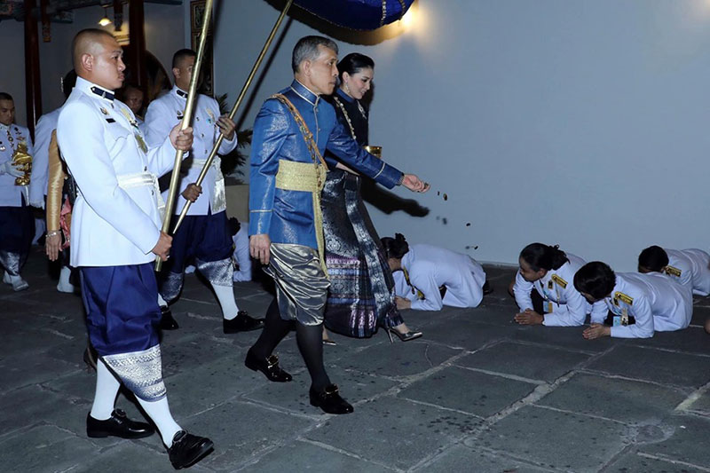 รวมภาพประวัติศาสตร์ ร.10 แห่งราชวงศ์จักกรี ในพระราชพิธีบรมราชาภิเษก 4 พ.ค. รวมภาพประวัติศาสตร์ ร.10 แห่งราชวงศ์จักกรี ในพระราชพิธีบรมราชาภิเษก 4 พ.ค.