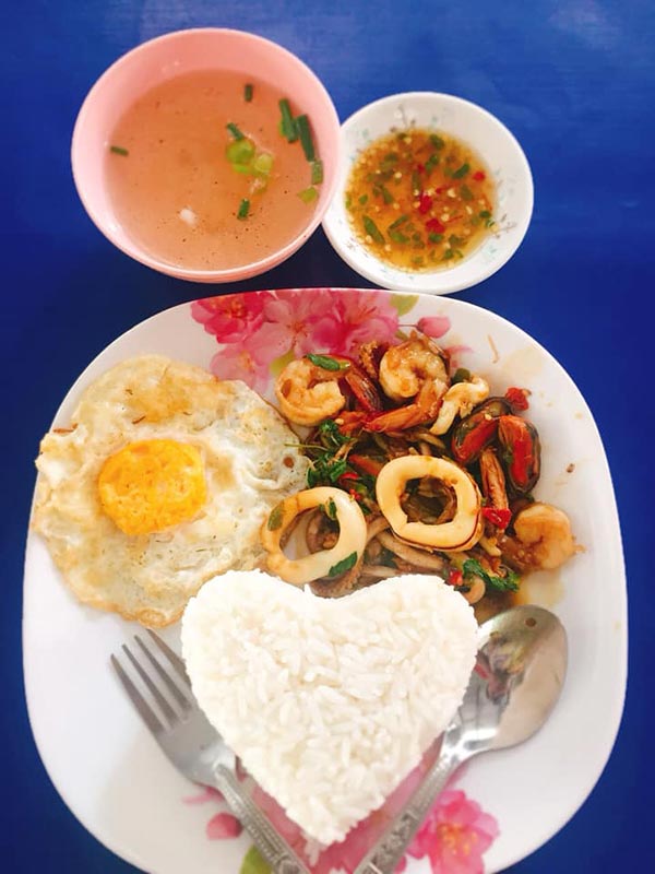 ร้านอาหารบางแสน ร้านอาหารบางแสน