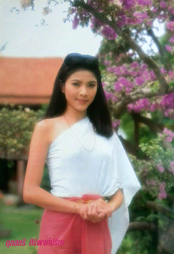 นิ้ง กุลสตรี นิ้ง กุลสตรี