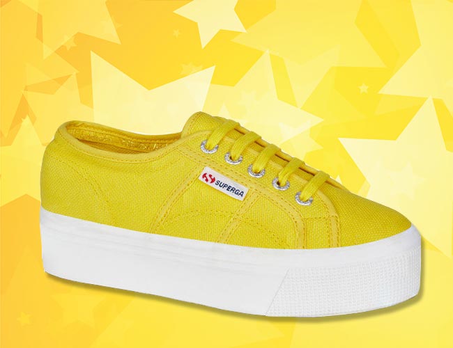 รองเท้าผ้าใบ รองเท้าผ้าใบ