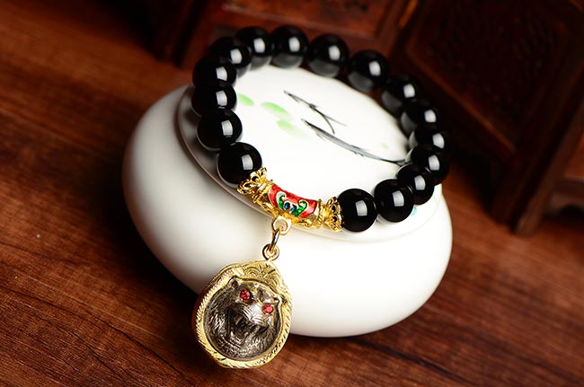เครื่องราง เครื่องราง