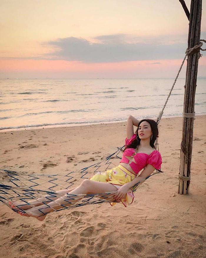 ท่าโพสริมทะเล ท่าโพสริมทะเล