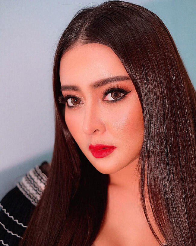 เอิร์น เดอะสตาร์ เอิร์น เดอะสตาร์