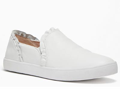 รองเท้าผ้าใบสีขาว รองเท้าผ้าใบสีขาว