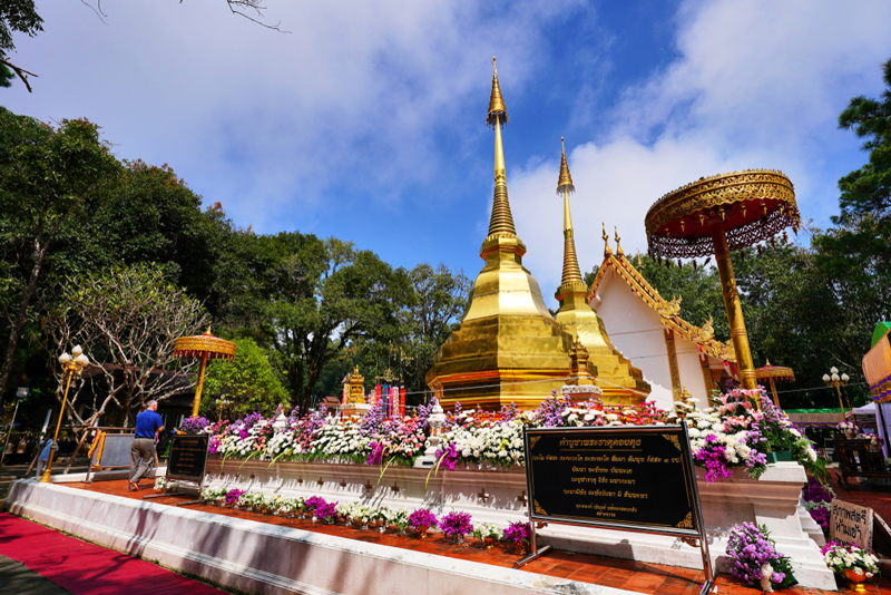 ที่เที่ยวเชียงราย พระธาตุดอยตุง