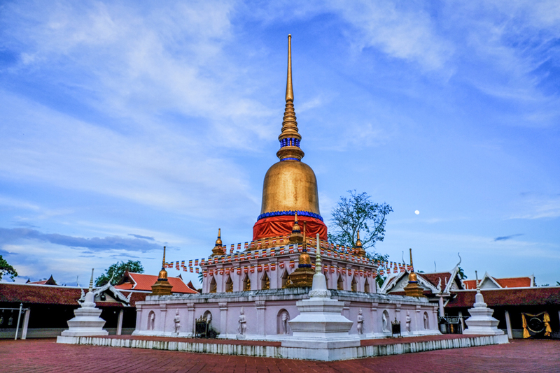 ที่เที่ยวชุมพร พระธาตุสวี
