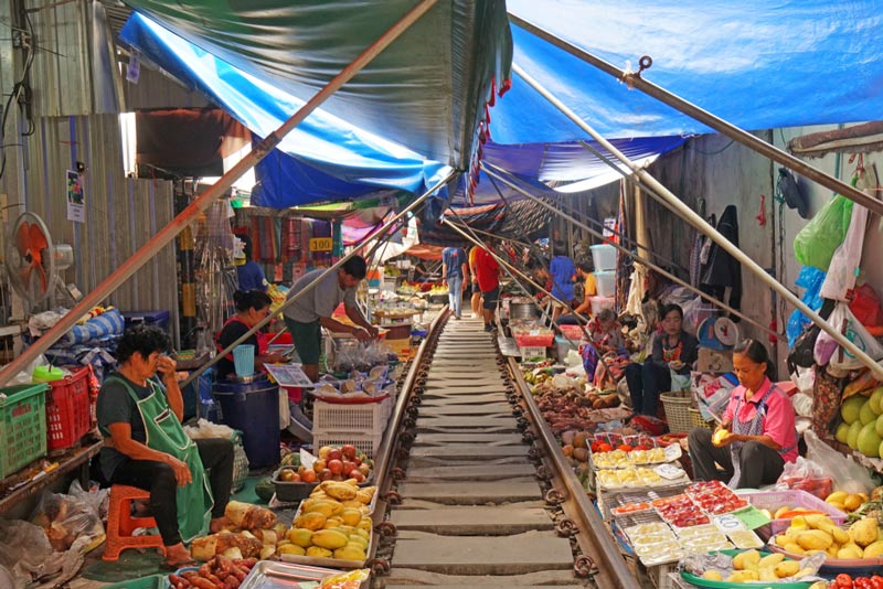 ตลาดร่มหุบ ตลาดร่มหุบ
