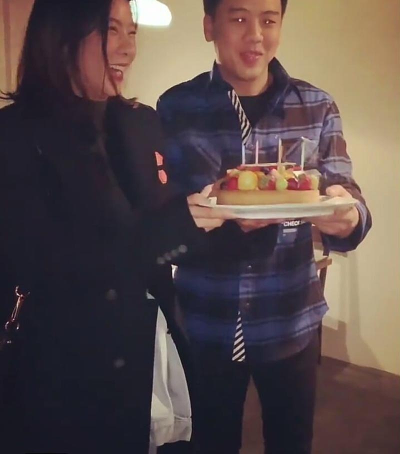 คริส หอวัง ไฮโซพิชญ์ คริส หอวัง ไฮโซพิชญ์