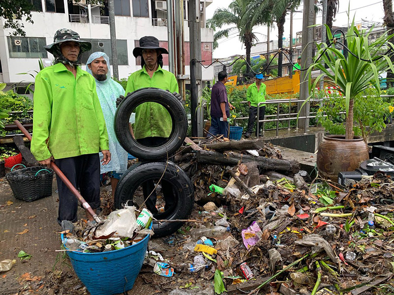 ขยะริมน้ำ ขยะริมน้ำ