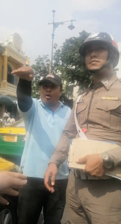 แท็กซี่ท้าต่อยที่สนามหลวง แท็กซี่ท้าต่อยที่สนามหลวง