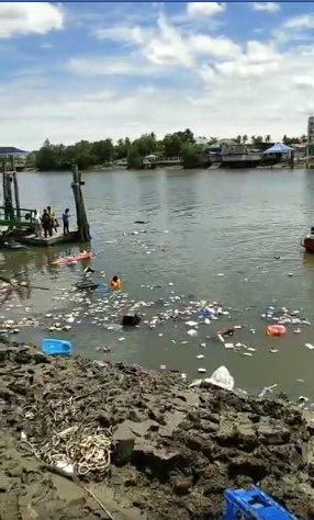 ศาลาริมน้ำแม่กลองถล่ม ศาลาริมน้ำแม่กลองถล่ม