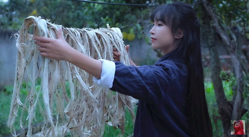 หลี่ จื่อชี ยูทูบเบอร์จีน หลี่ จื่อชี ยูทูบเบอร์จีน