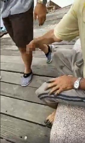 ศาลาริมน้ำแม่กลองถล่ม ศาลาริมน้ำแม่กลองถล่ม