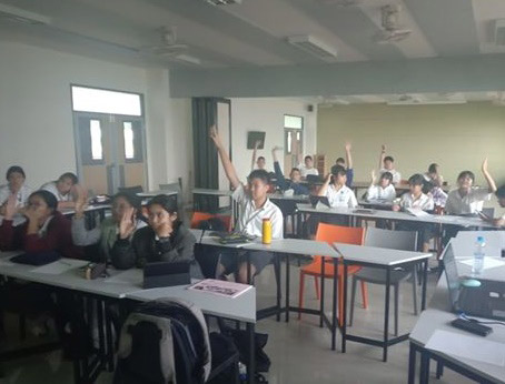 ครูใช้เกมสอนนักเรียน ครูใช้เกมสอนนักเรียน