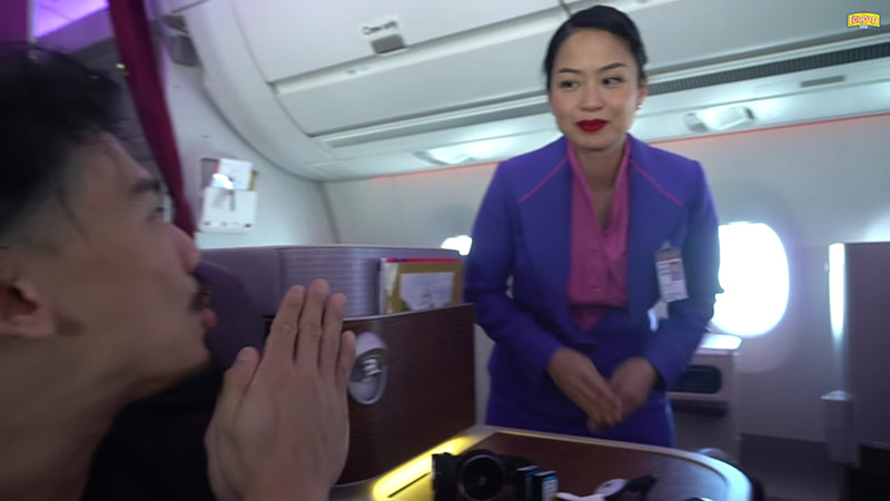 เอเอ พีรวัชร์ แกล้งแอร์ เอเอ พีรวัชร์ แกล้งแอร์