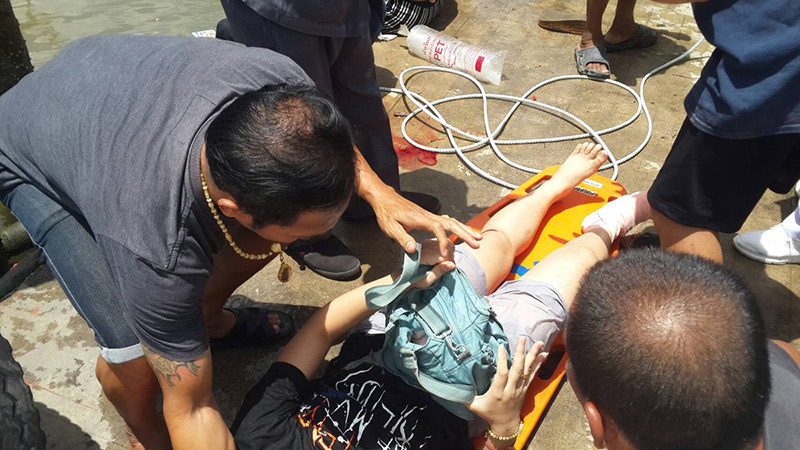 ศาลาริมน้ำแม่กลองถล่ม ศาลาริมน้ำแม่กลองถล่ม