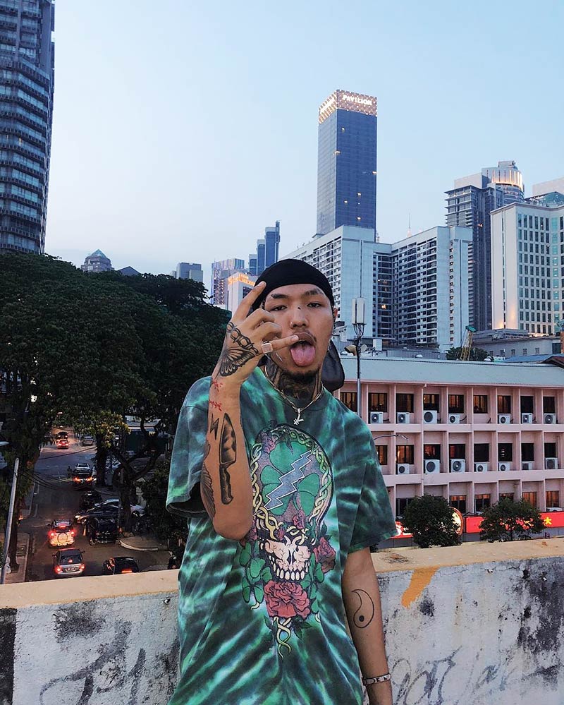 ยังโอม YOUNGOHM ยังโอม YOUNGOHM