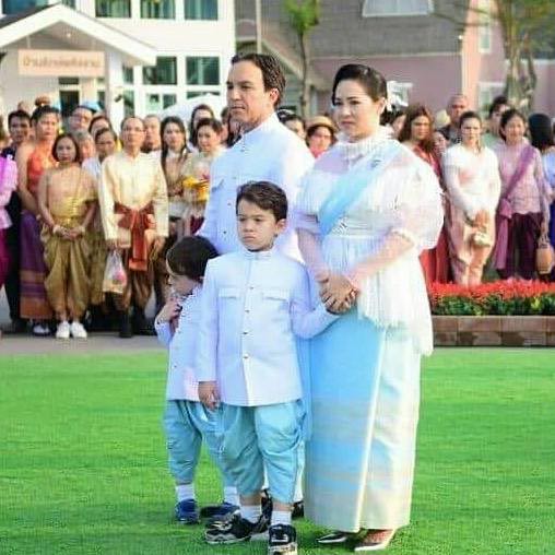 คุณพลอยไพลิน เจนเซ่น คุณพลอยไพลิน เจนเซ่น