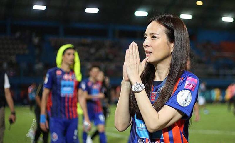 มาดามแป้ง นวลพรรณ มาดามแป้ง นวลพรรณ