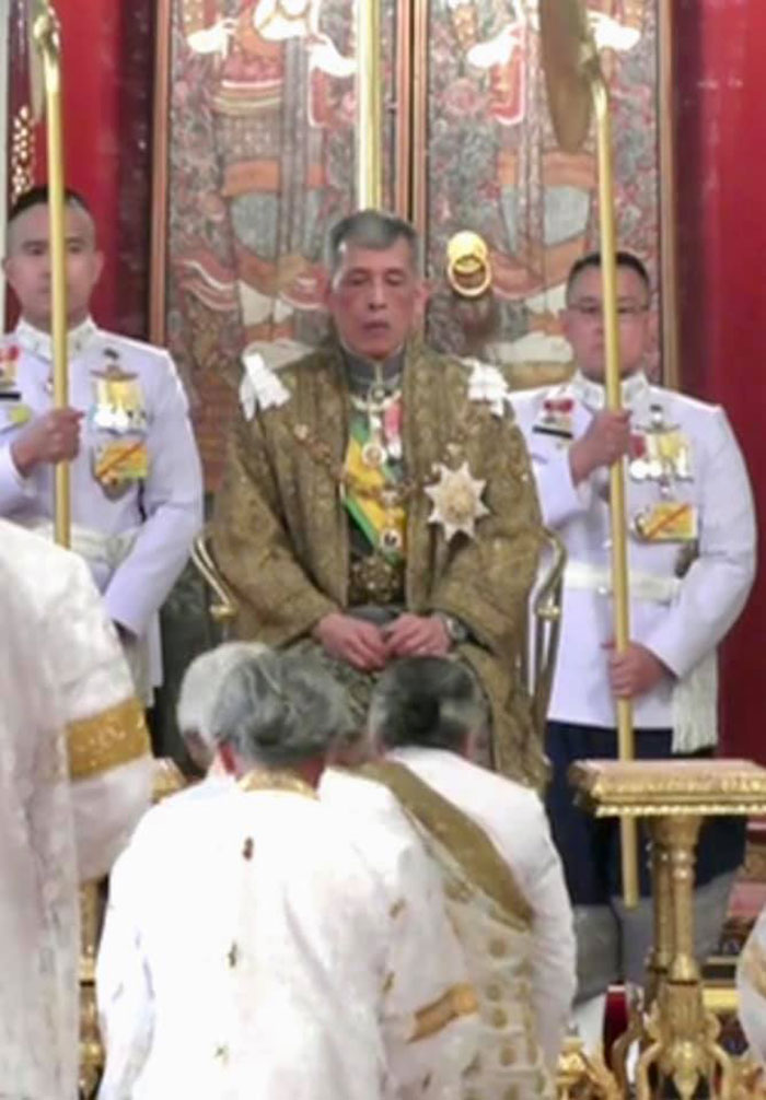 พระบาทสมเด็จพระเจ้าอยู่หัว พระบาทสมเด็จพระเจ้าอยู่หัว