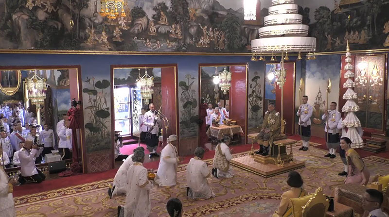 สมเด็จพระเจ้าอยู่หัว สมเด็จพระเจ้าอยู่หัว