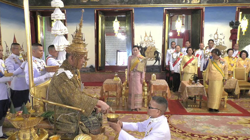 พระบาทสมเด็จพระเจ้าอยู่หัว พระบาทสมเด็จพระเจ้าอยู่หัว