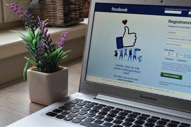 Facebook Facebook