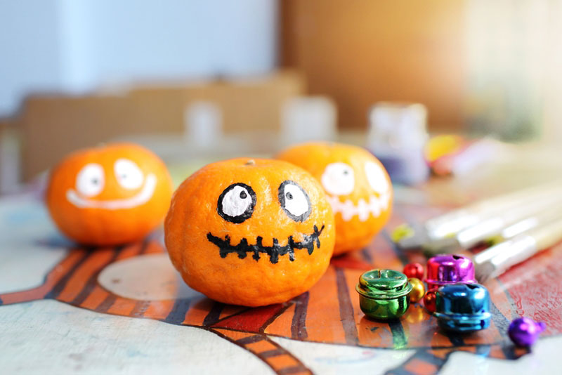 DIY ของแต่งบ้านวันฮาโลวีน DIY ของแต่งบ้านวันฮาโลวีน