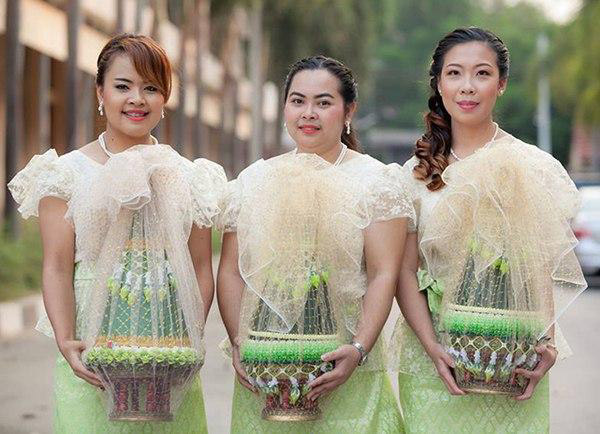 พานขันหมาก พานขันหมาก