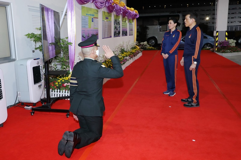 พระเจ้าอยู่หัว ร.10 และพระราชินี พระเจ้าอยู่หัว ร.10 และพระราชินี