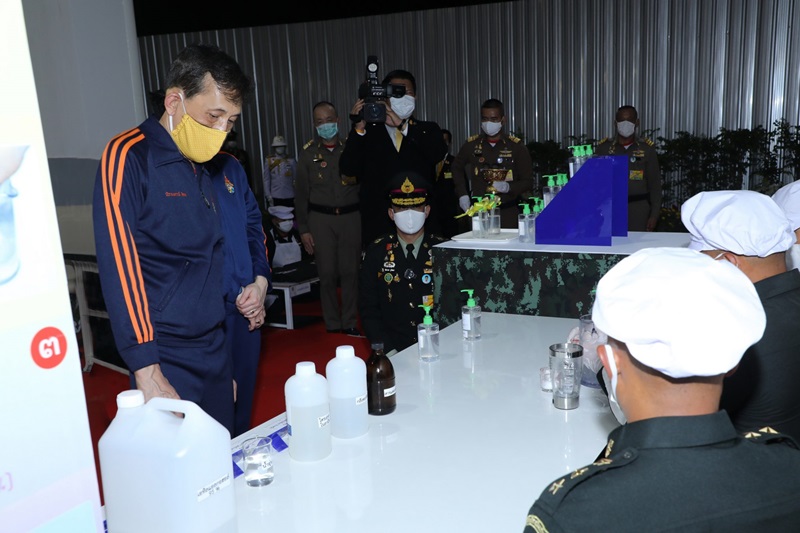 พระเจ้าอยู่หัว ร.10 และพระราชินี พระเจ้าอยู่หัว ร.10 และพระราชินี