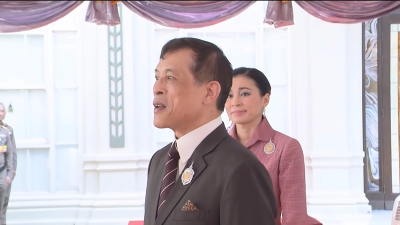 พระบาทสมเด็จพระเจ้าอยู่หัว พระบาทสมเด็จพระเจ้าอยู่หัว