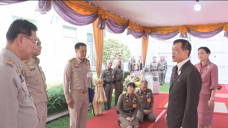พระบาทสมเด็จพระเจ้าอยู่หัว พระบาทสมเด็จพระเจ้าอยู่หัว
