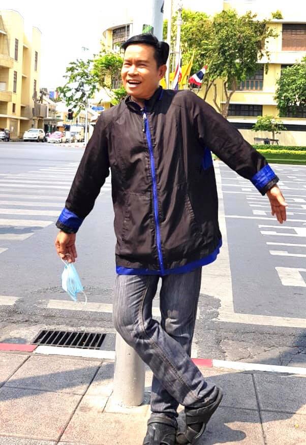 มนต์สิทธิ์ คำสร้อย  มนต์สิทธิ์ คำสร้อย