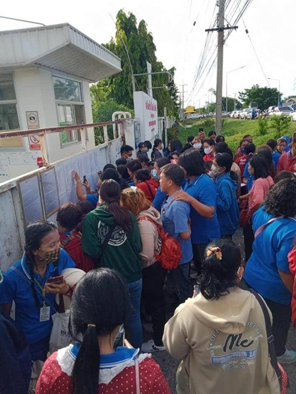 โรงงานเลิกจ้างพนักงาน โรงงานเลิกจ้างพนักงาน
