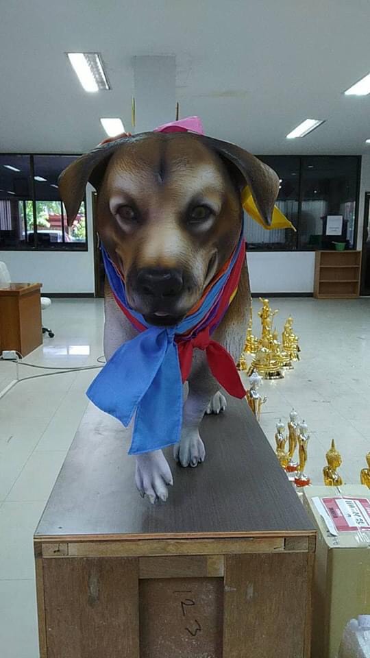 รูปปั้นเตี้ย มช. รูปปั้นเตี้ย มช.