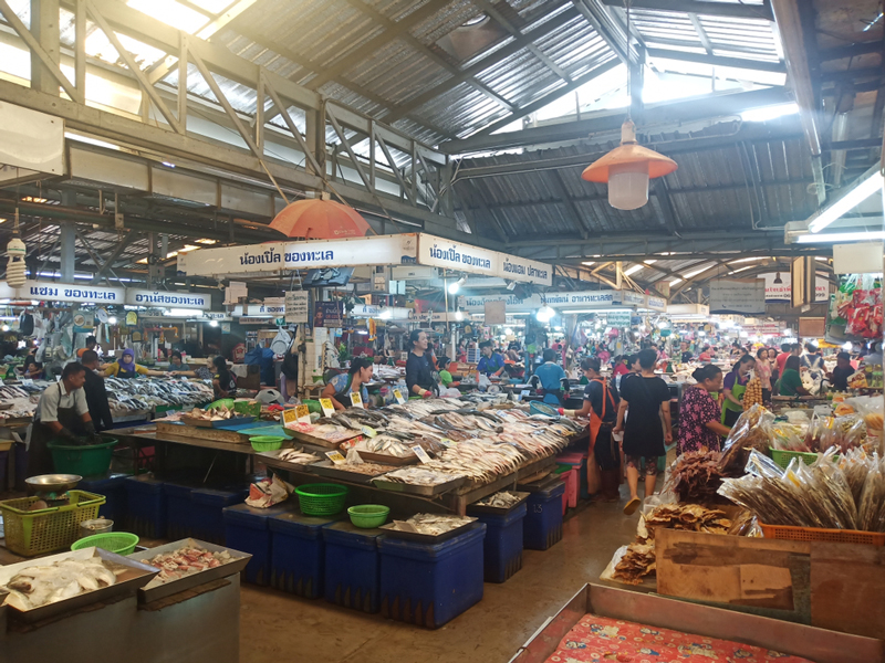 ตลาดยิ่งเจริญ ตลาดยิ่งเจริญ