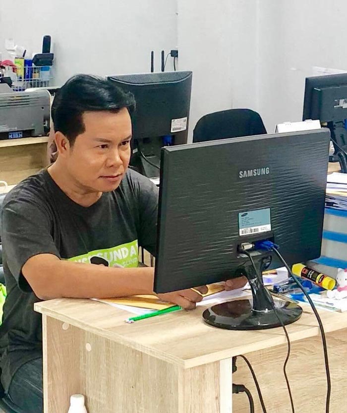 มนต์สิทธิ์ คำสร้อย มนต์สิทธิ์ คำสร้อย