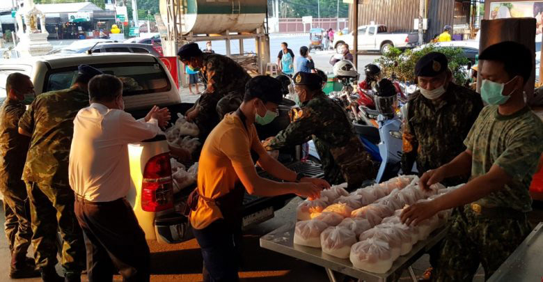 ร้านข้าวต้มเพชรบูรณ์แจกไข่ฟรี ร้านข้าวต้มเพชรบูรณ์แจกไข่ฟรี