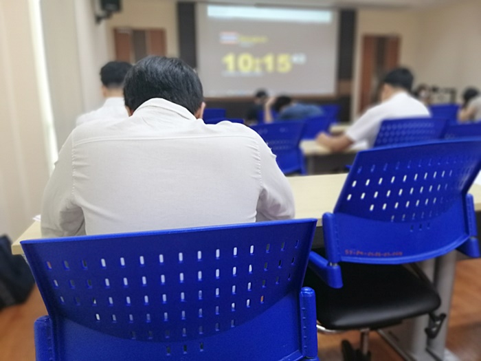 ธรรมศาสตร์ ไฟเขียว นศ. แต่งกายตามเพศวิถี ธรรมศาสตร์ ไฟเขียว นศ. แต่งกายตามเพศวิถี