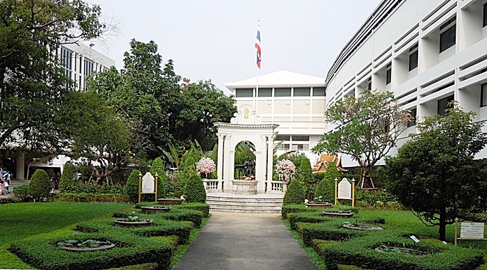โรงเรียนราชินี โรงเรียนราชินี