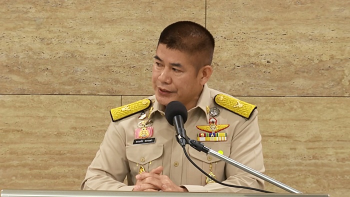 บอย ศรสุวีร์ บอย ศรสุวีร์