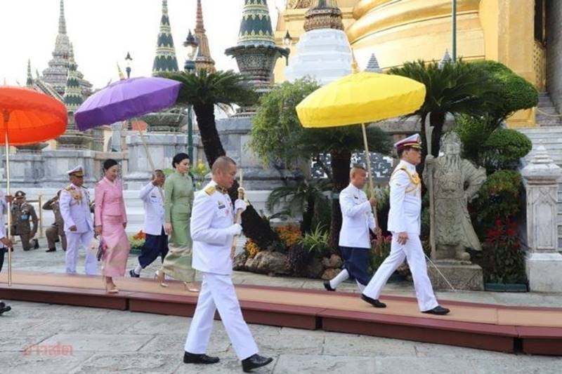 ในหลวง ร.10 , พระราชินี ในหลวง ร.10 , พระราชินี