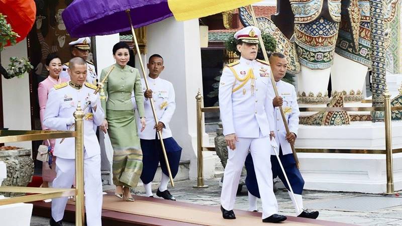 ในหลวง ร.10 , พระราชินี ในหลวง ร.10 , พระราชินี